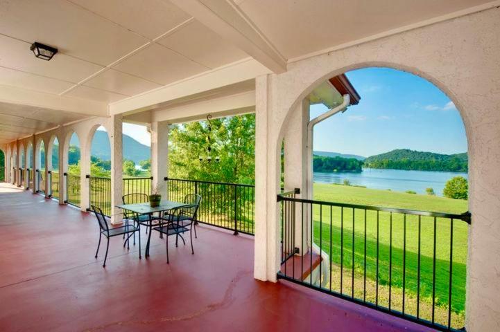 Tennessee Room At Tennessee Riverplace ชัททานูกา ภายนอก รูปภาพ